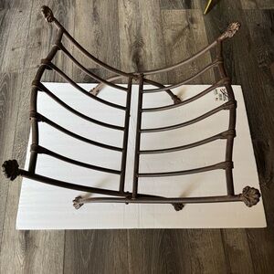 Bronze Metal magazine holder